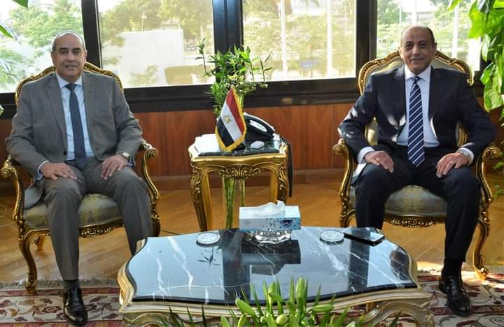 وزير الطيران المدني